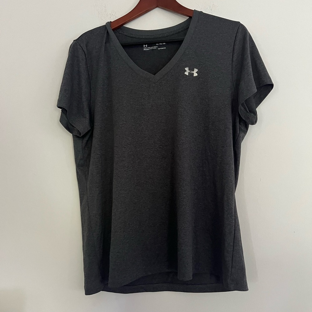 Under armour women’s v-neck dri fit shirt